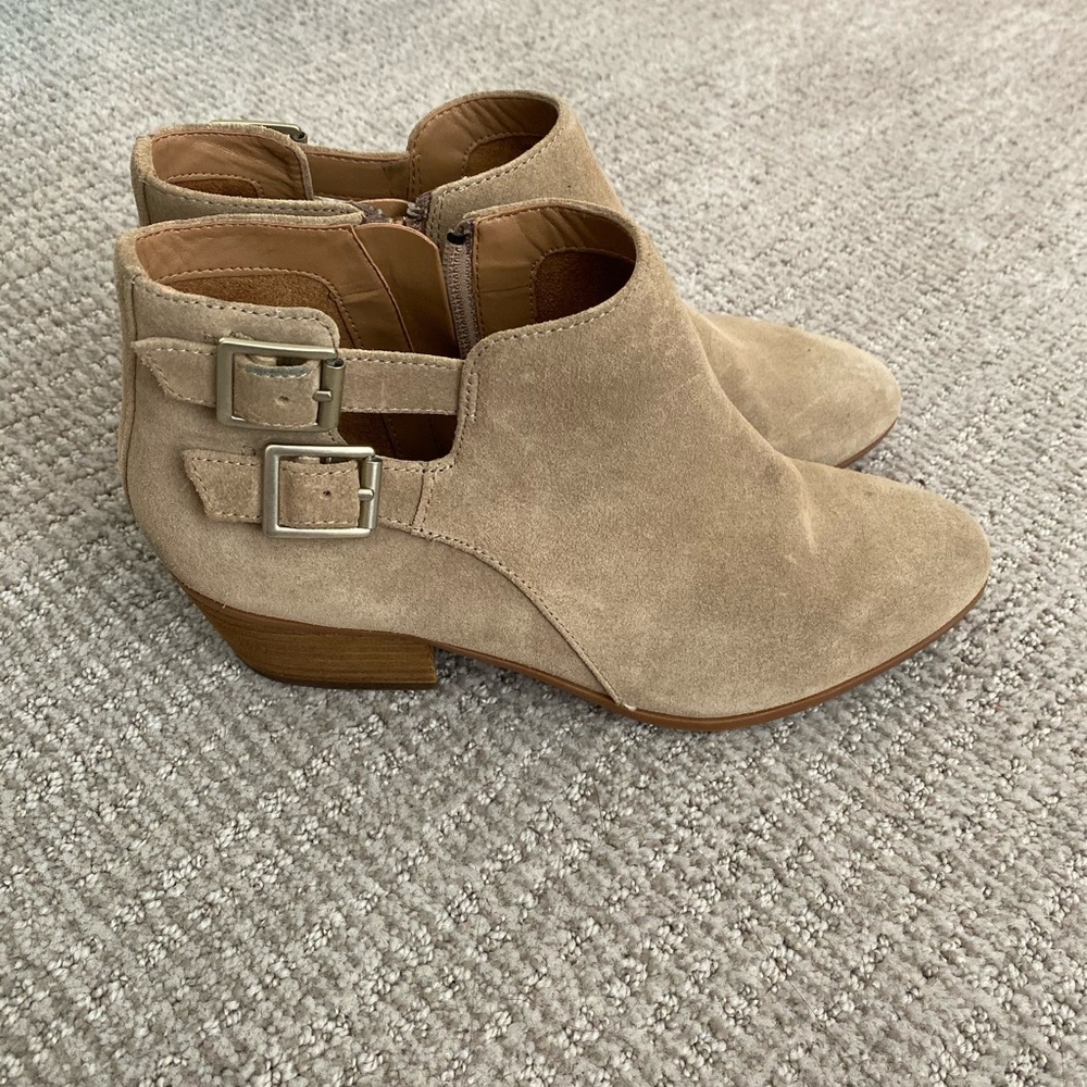 CLARKS ankle boots